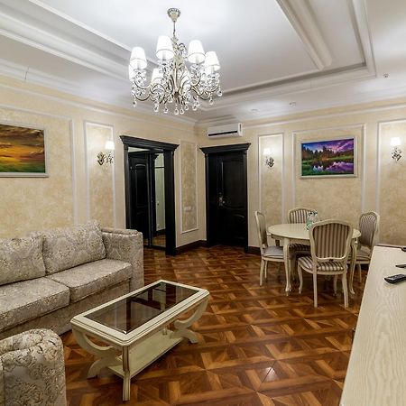 Krts Korona Hotel Sudilovichi Exterior photo